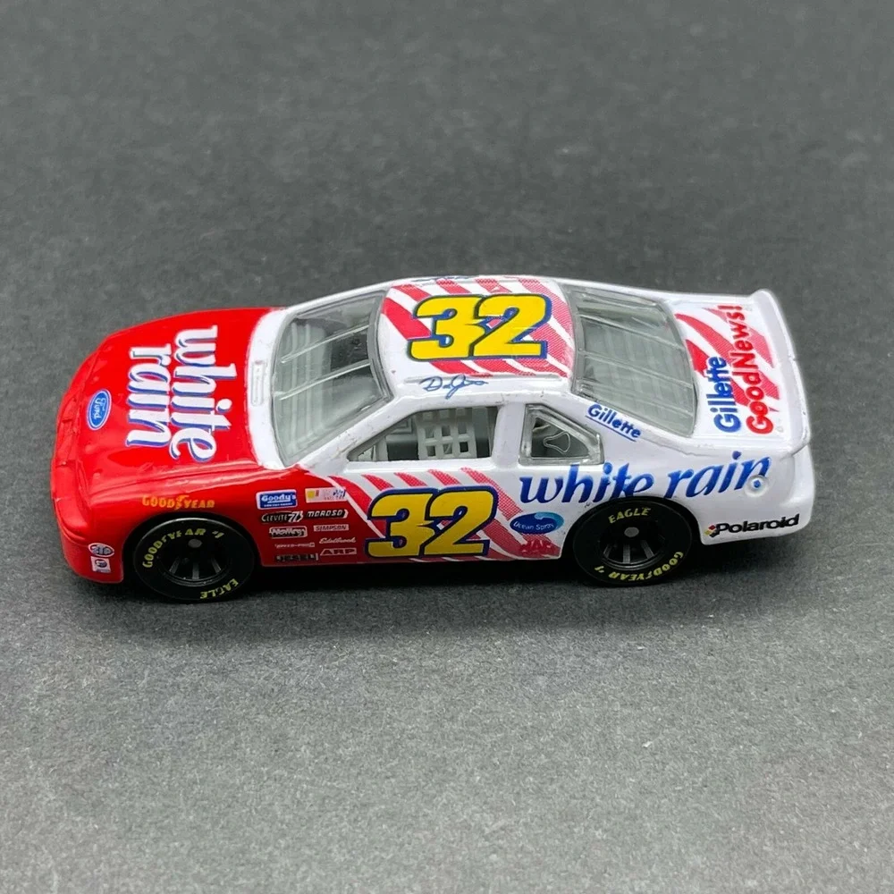 Racing Champions White Rain #32 Dale Jarrett Ford T-Bird Stock Car NASCAR 1/64